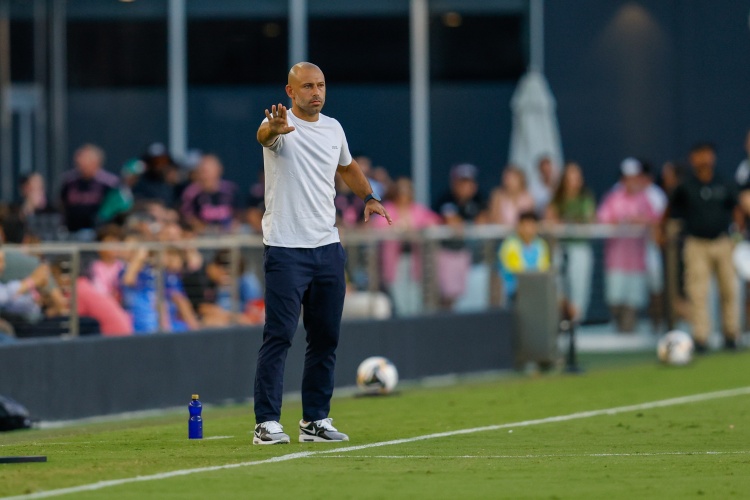 kaiyun-去年带队首夺美职联！马斯切拉诺：我觉得自己现在已经完全不同了